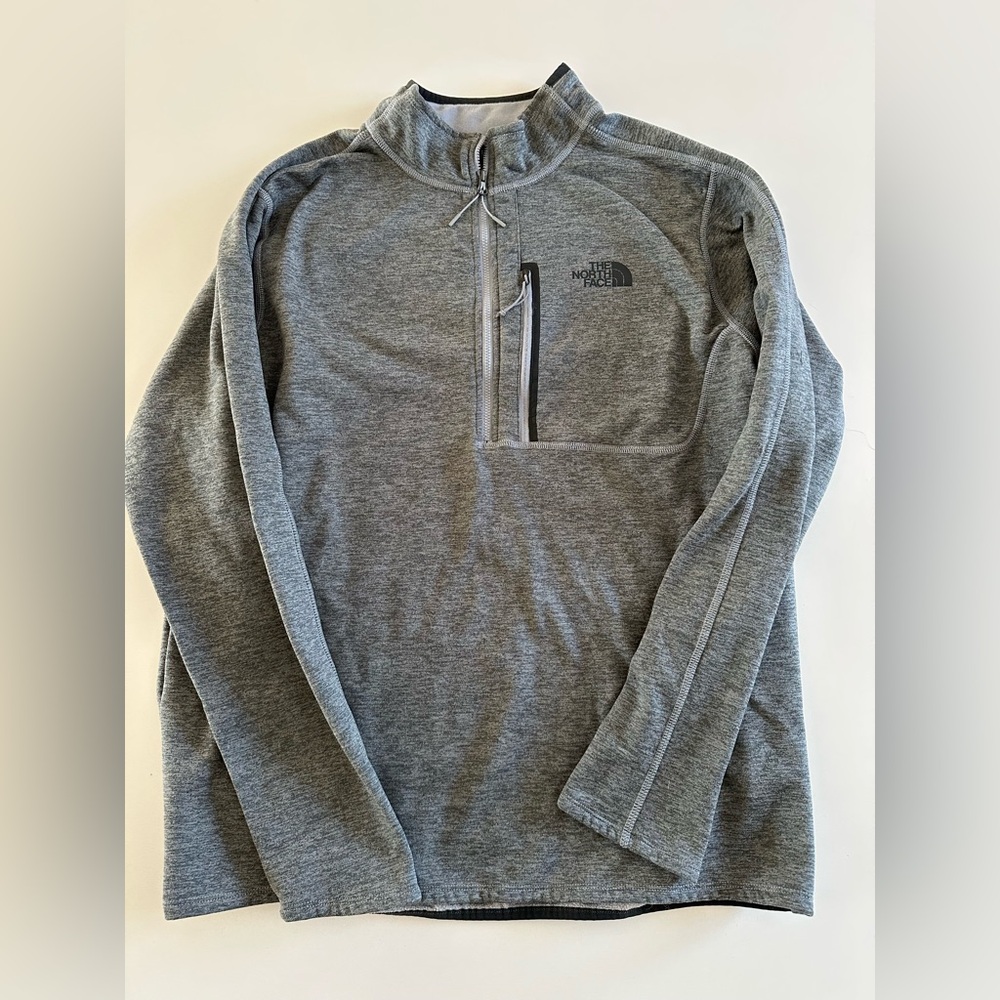 Men’s Northface Gray Quarter-Zip Pullover, XL